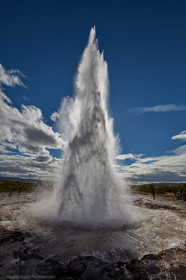 Geysir Erupting