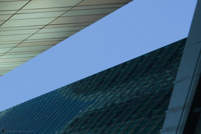 Shiodome Buildings @ 11mm 100% Crop after Lightroom Remove Chromatic Aberration